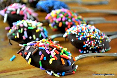 DIY: Chocolate Truffle Cocoa Spoons
